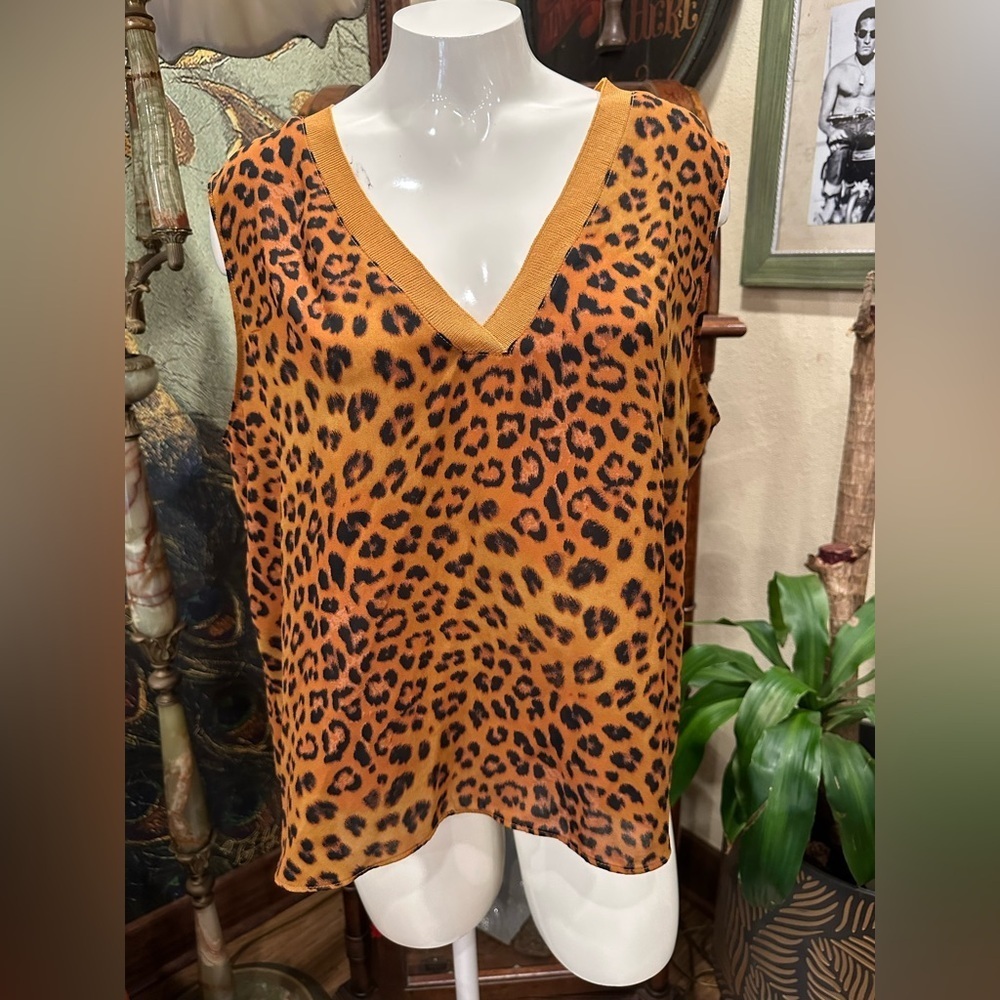 Worthington Animal Print Tank Shirt Excellent Condition